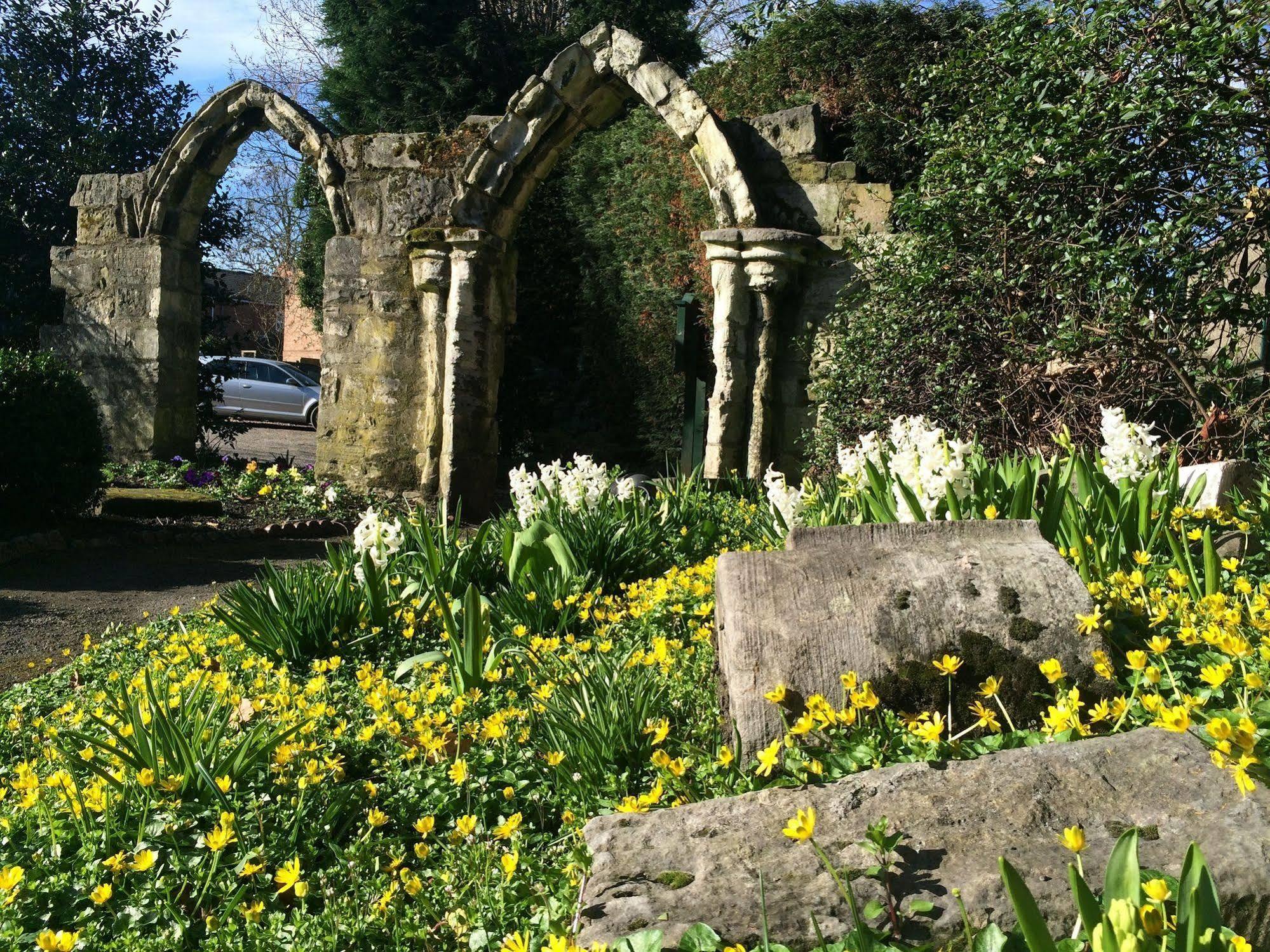 The York Priory 호텔 외부 사진
